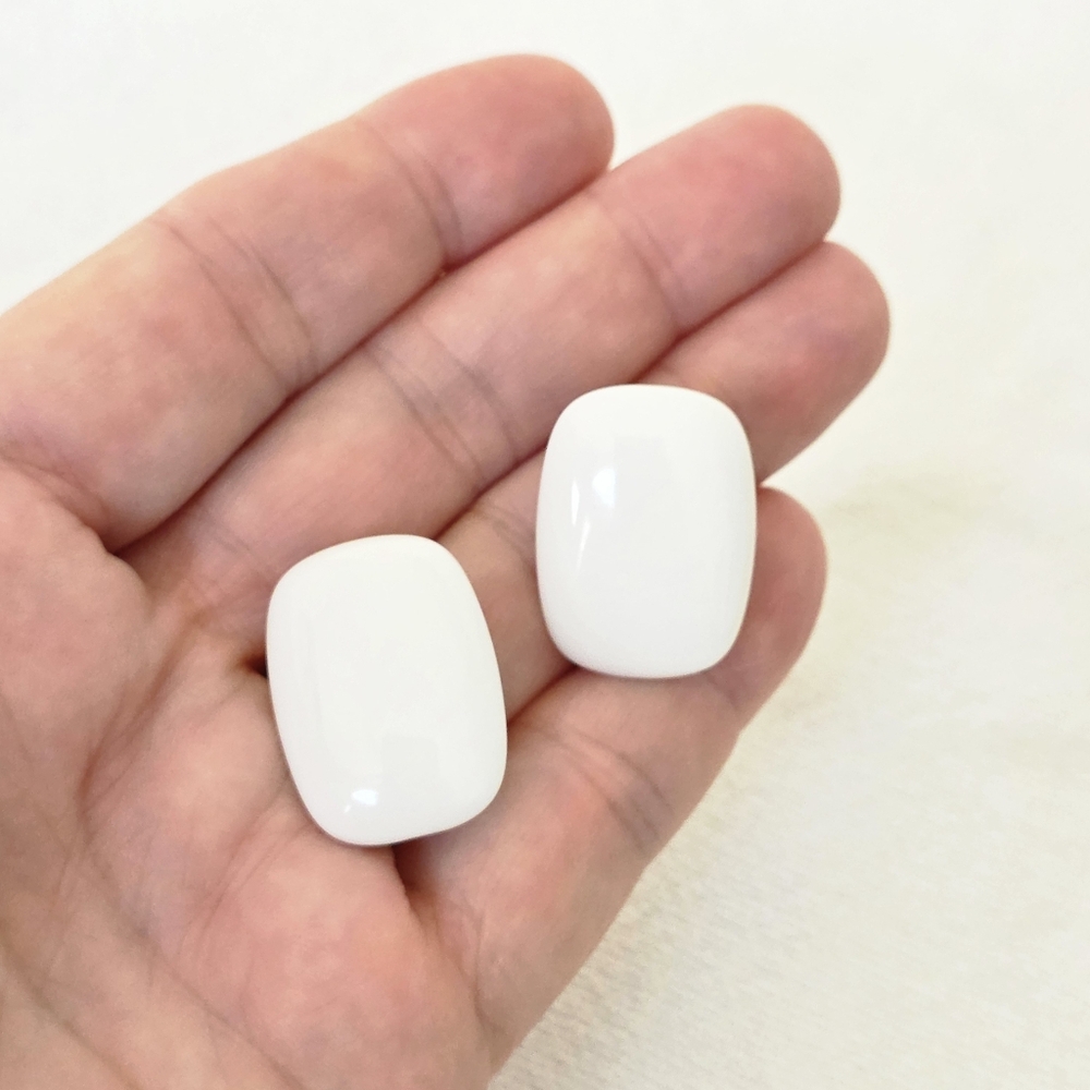 Monet Clip-On Earrings Ivory White Enamel Minimalist Rectangle Vintage MCM